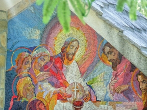 Сидячи за столом з Ісусом…