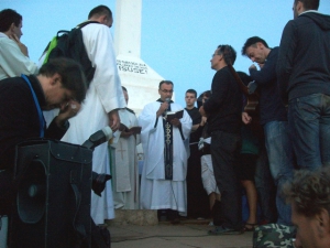 У Меджугор'є, 25-й Молодіжний Фестиваль, завершився Св.Месою на горі, де височіє Хрест