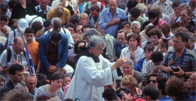 Моліться і любіть (о. Любо Куртович, OFM) Моліться і любіть (о. Любо Куртович, OFM)